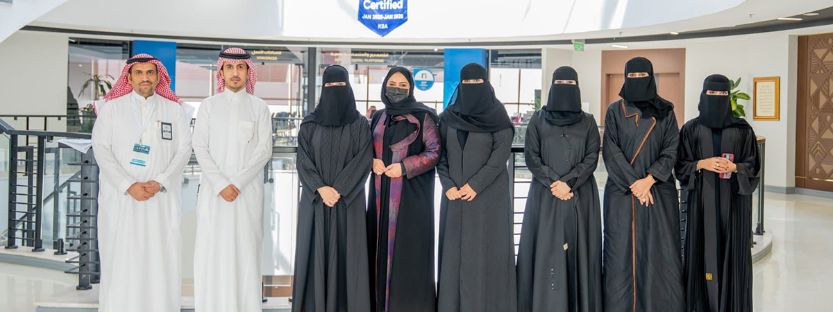 وفد المركز الإقليمي للموهبة والإبداع