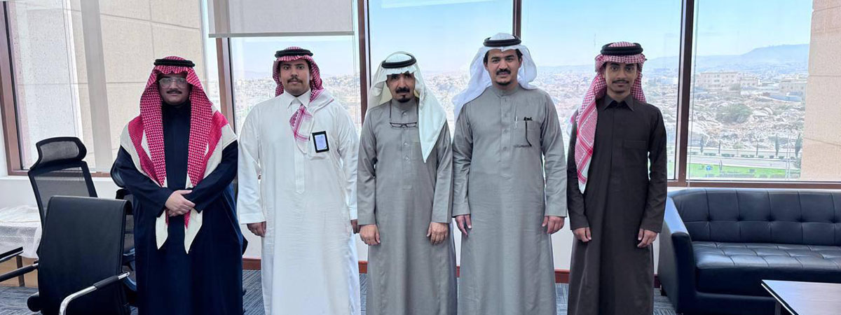 زيارة للإدارة القانونية